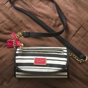 Betsey Johnson hand bag